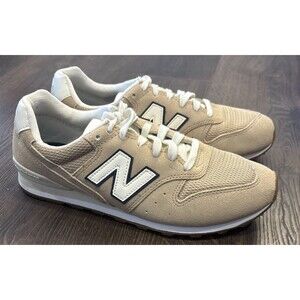 New Balance 996 Women’s Size 9 Tan Suede Sneakers